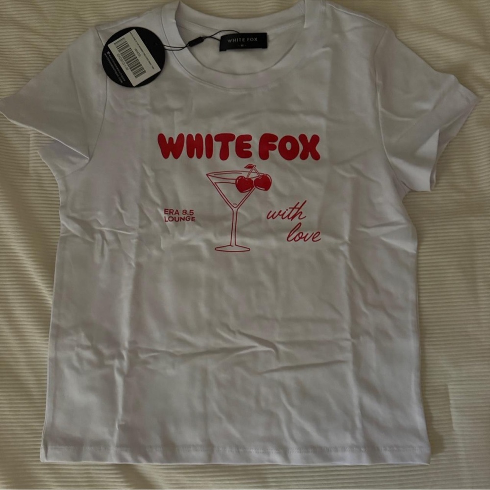 White Fox Boutique White and Red Graphic Tee